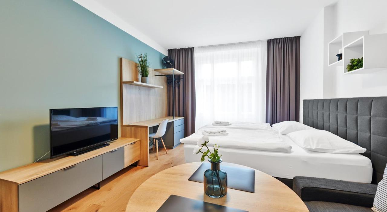 Honest Smichov Apartman Prága Kültér fotó