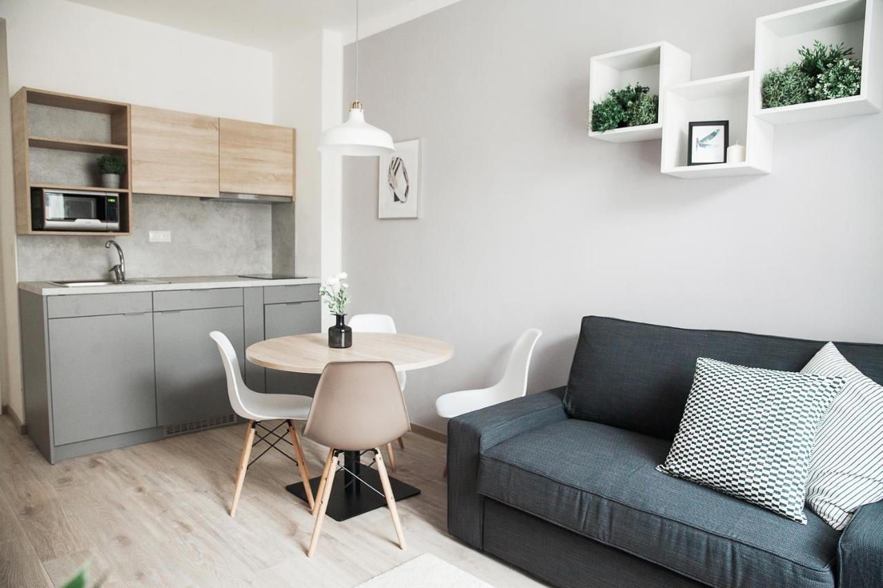 Honest Smichov Apartman Prága Kültér fotó